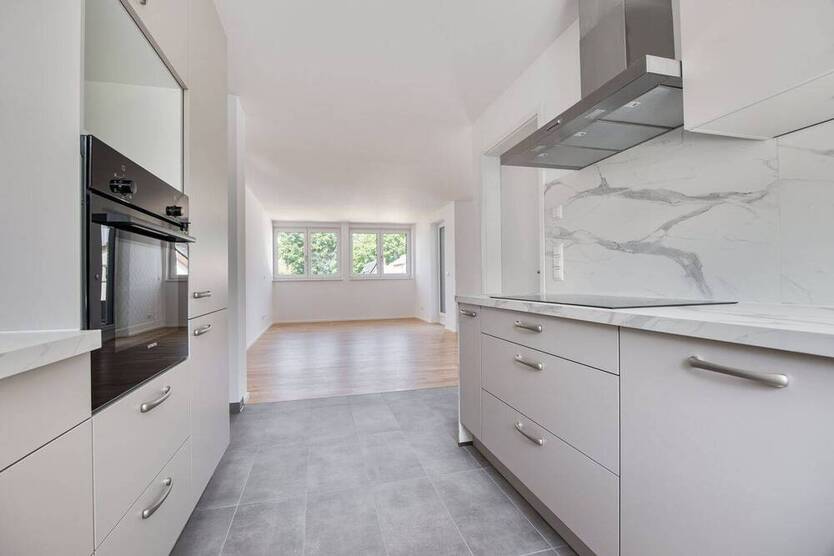 Erstbezug: Lichtdurchflutete 3-Zimmer-Wohnung im Penthouse-Stil in Bestlage von Alterlangen