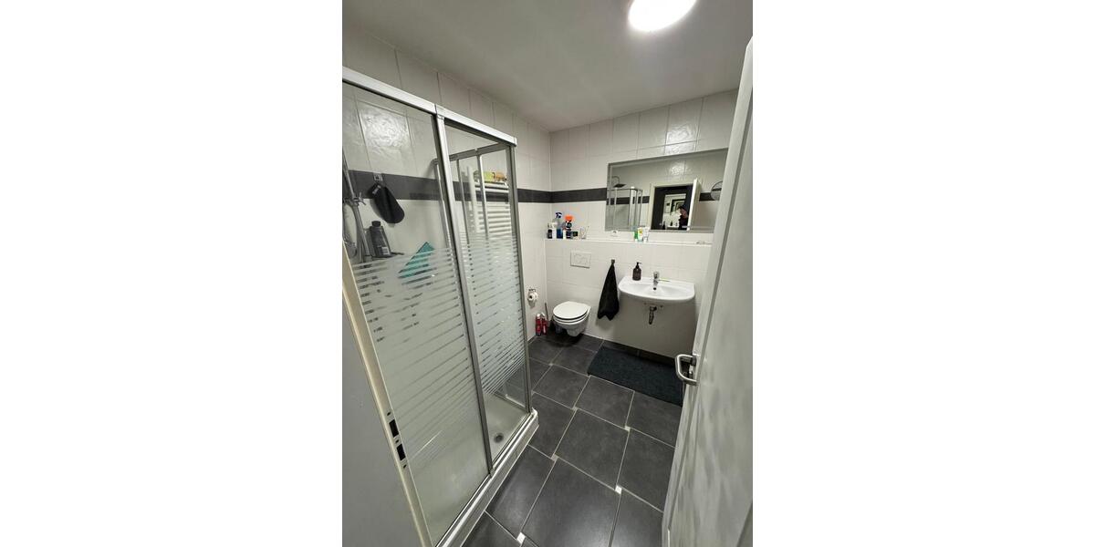 Wohnen auf Zeit Mönchengladbach Nord - 1 Zimmer, 80 m&sup2;, 590&euro; | Angebot:25996482