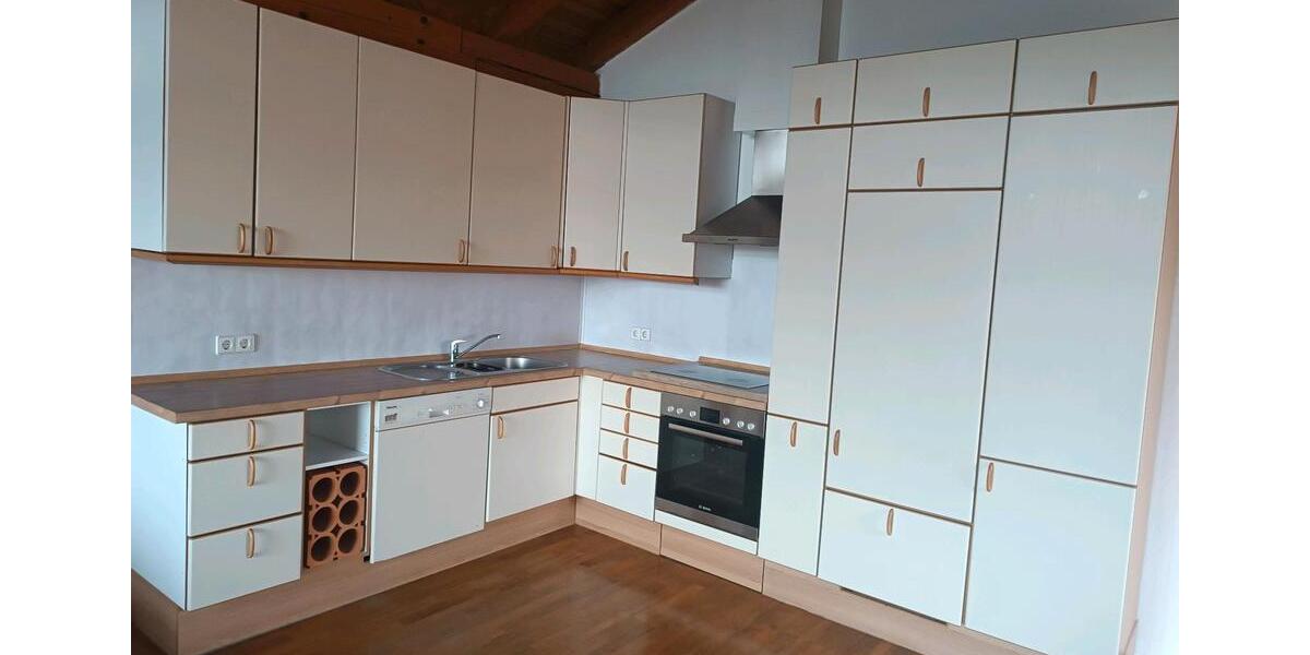 Etagenwohnung Oberstenfeld - 2 Zimmer, 80 m&sup2;, 1.200&euro; | Angebot:24651574