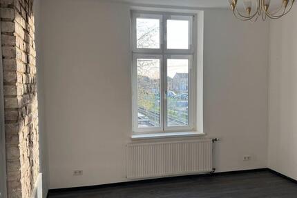 Wohnung Mönchengladbach West - 6 Zimmer, 194 m&sup2;, 1.830&euro; | Angebot:26605396