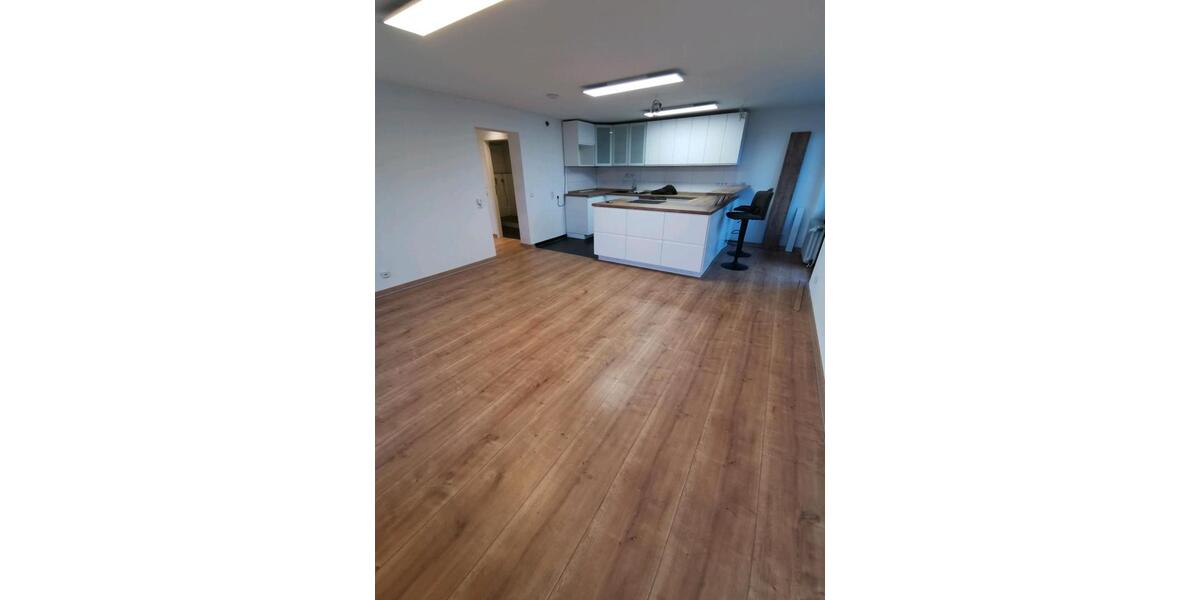 Dachgeschoßwohnung Weiterstadt - 3 Zimmer, 83 m&sup2;, 1.050&euro; | Angebot:25945211