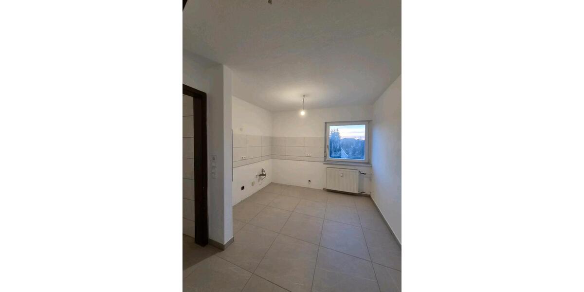 Dachgeschoßwohnung Aerzen - 3 Zimmer, 88 m&sup2;, 650&euro; | Angebot:25588586