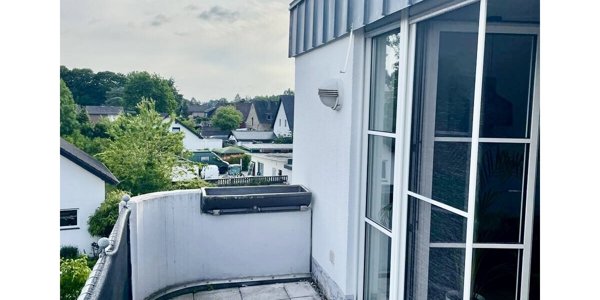 Oberforstbach - Gemütliche Dachgeschosswohnung mit Balkon und Carport Stellplatz - Dachgeschoßwohnung Aachen Aachen-Oberforstbach | Angebot:26768603