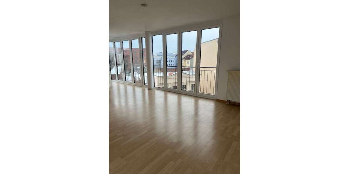 Wohnung zum Mieten in Frankfurt (Oder) 685,84 € 85.73 m² 4 zimmer