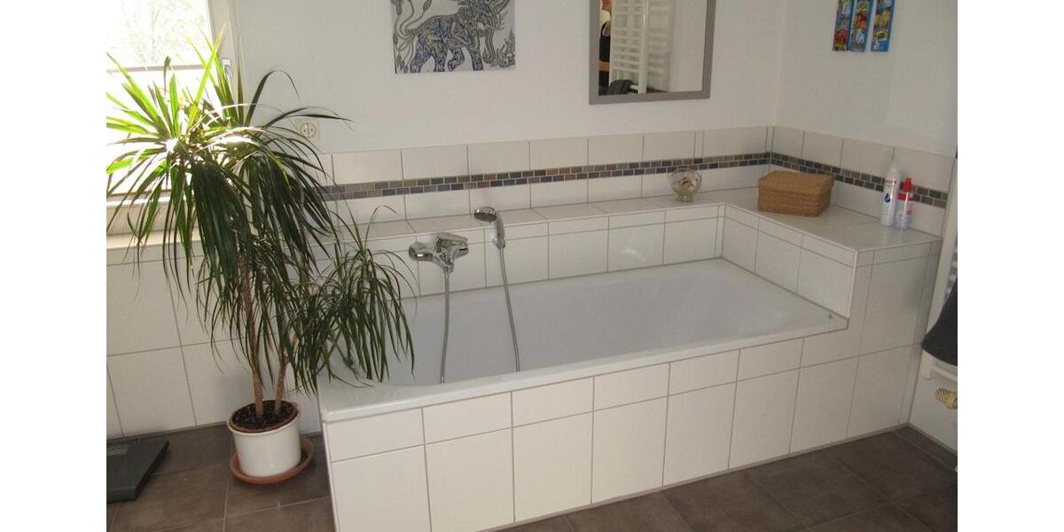 IM EINKLANG MIT DER NATUR Hochwertiges Einfamilienhaus mit Traumgarten 4 zimmer