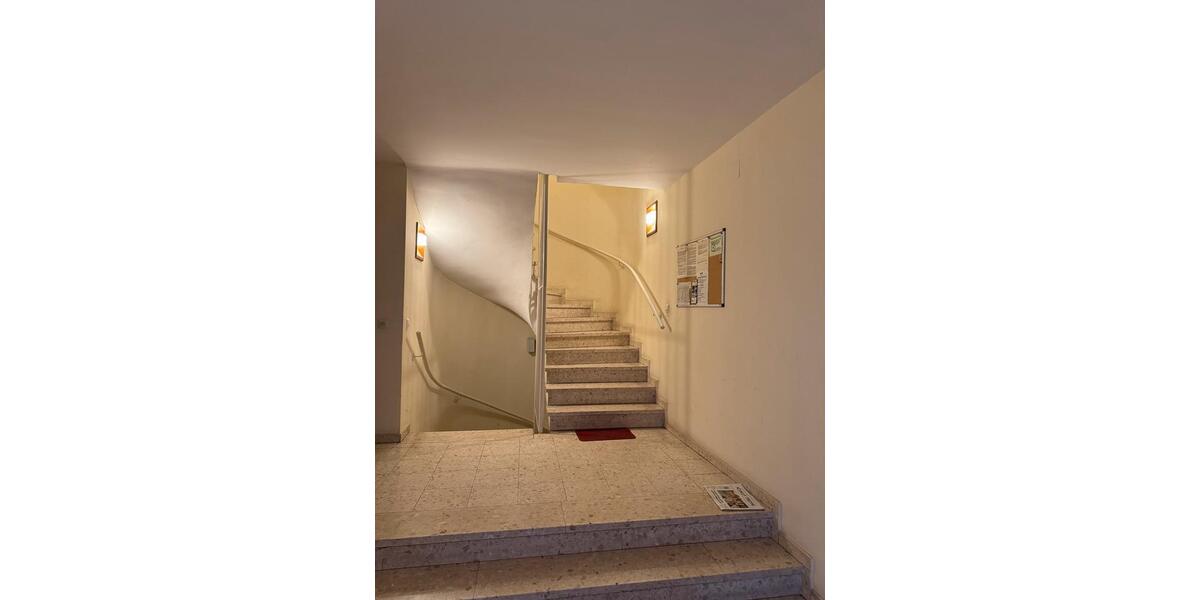 Etagenwohnung Ulm - 1 Zimmer, 27 m&sup2;, 980&euro; | Angebot:26495340