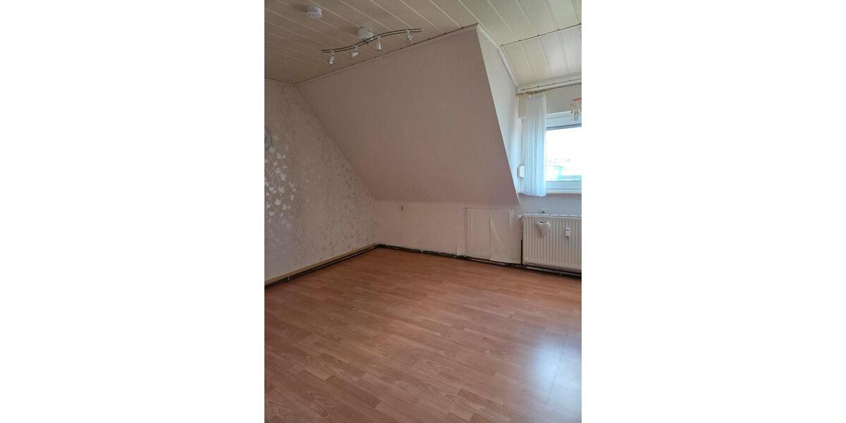 Dachgeschoßwohnung Oelde - 4 Zimmer, 92 m&sup2;, 790&euro; | Angebot:26671692