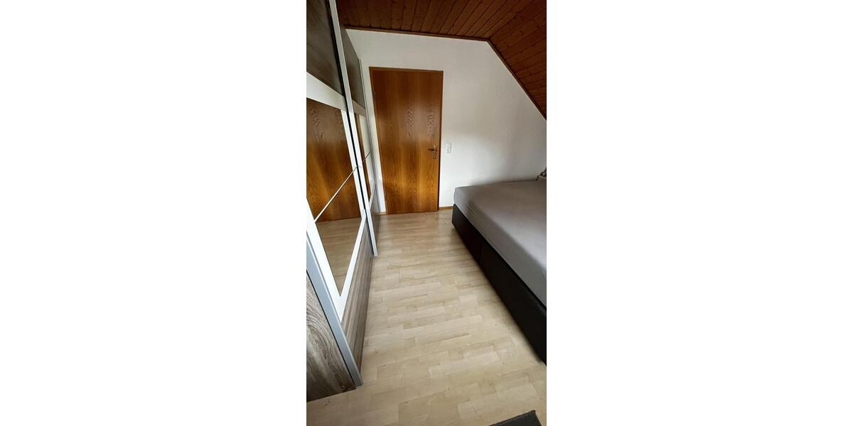 Dachgeschoßwohnung Spiegelberg - 3.5 Zimmer, 71 m&sup2;, 950&euro; | Angebot:26635622