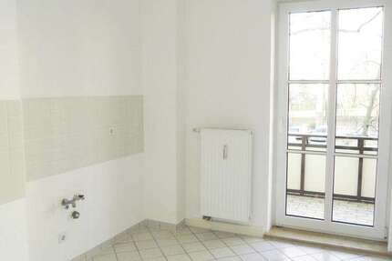 Wohnung Chemnitz Zentrum - 3 Zimmer, 67 m&sup2;, 404&euro; | Angebot:27294661
