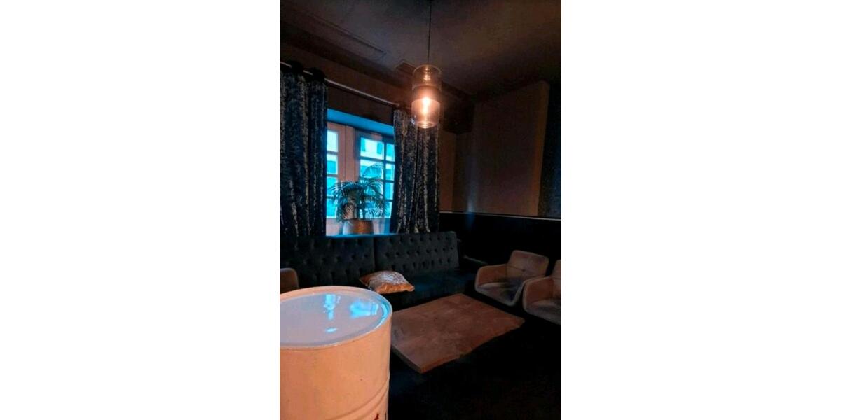 Einfamilienhaus Bielefeld - 2 Zimmer, 90 m&sup2;, 2.300&euro; | Angebot:24732303