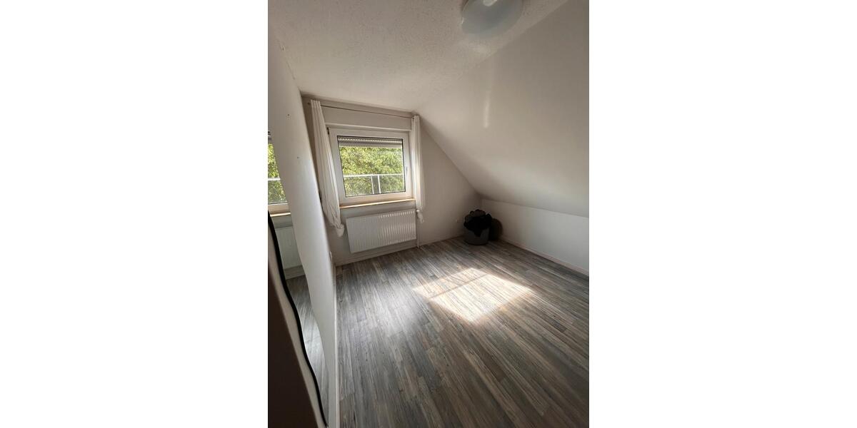 Dachgeschoßwohnung Lathen - 4 Zimmer, 85 m&sup2;, 750&euro; | Angebot:26670646