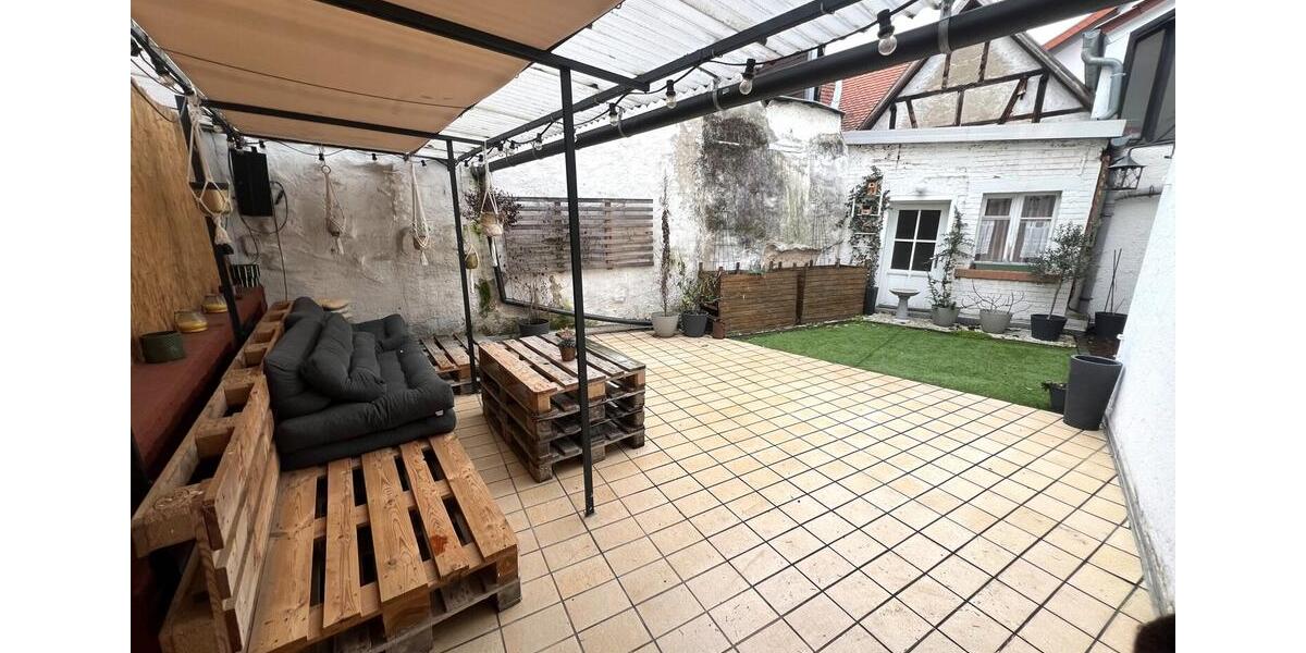 Etagenwohnung Weinheim - 3 Zimmer, 110 m&sup2;, 1.200&euro; | Angebot:24862531