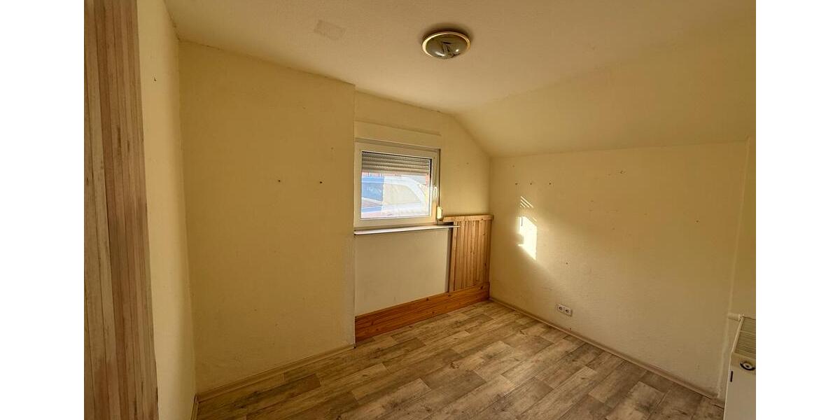 Etagenwohnung Weener - 5 Zimmer, 95 m&sup2;, 1.000&euro; | Angebot:25942354