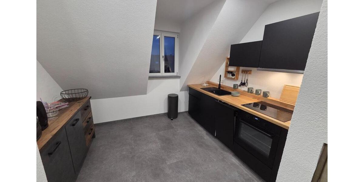 Dachgeschoßwohnung Margetshöchheim - 3 Zimmer, 78 m&sup2;, 1.250&euro; | Angebot:24371677