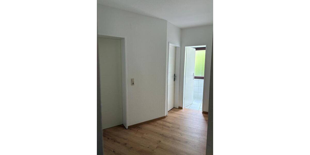 Erdgeschoßwohnung Trier Kürenz - 5 Zimmer, 112 m&sup2;, 1.500&euro; | Angebot:26615788