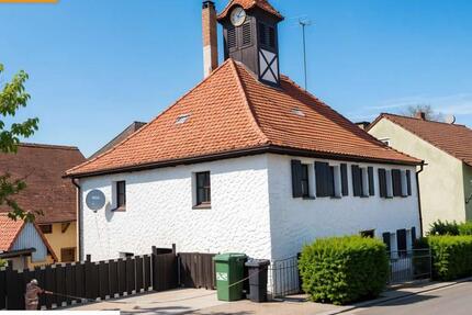 Haus Vestenbergsgreuth - 4 Zimmer, 180 m&sup2;, 1.100&euro; | Angebot:23991338