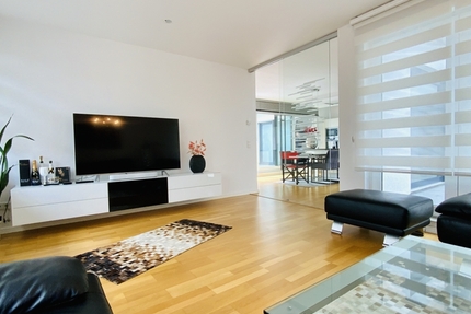 Wohnen auf einer Ebene Moderne, hochwertige 3 Zimmer-Wohnung mit Bungalow-Charakter - Wohnung Düsseldorf Heerdt | Angebot:27239620