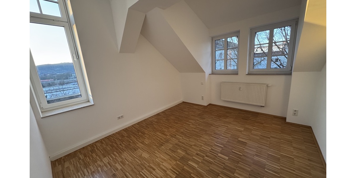 Exklusives Wohnen: 3-Raum Wohnung mit Balkon und Aufzug! - Etagenwohnung Gera Alt-Bieblach | Angebot:26845204