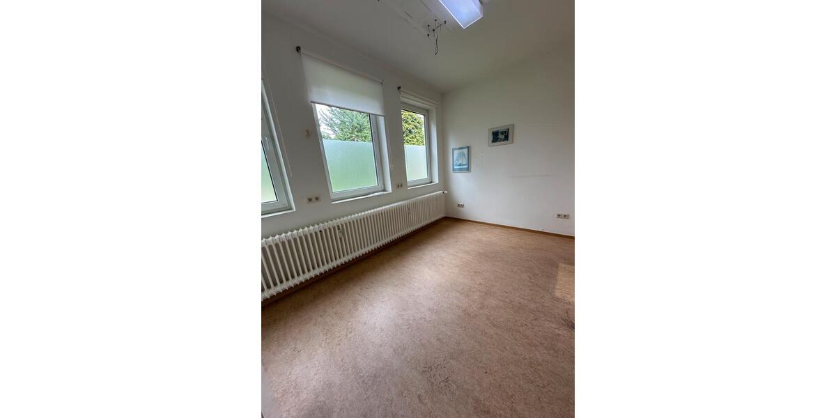 Gewerbeobjekt Neukirchen - 5&euro; | Angebot:17127418