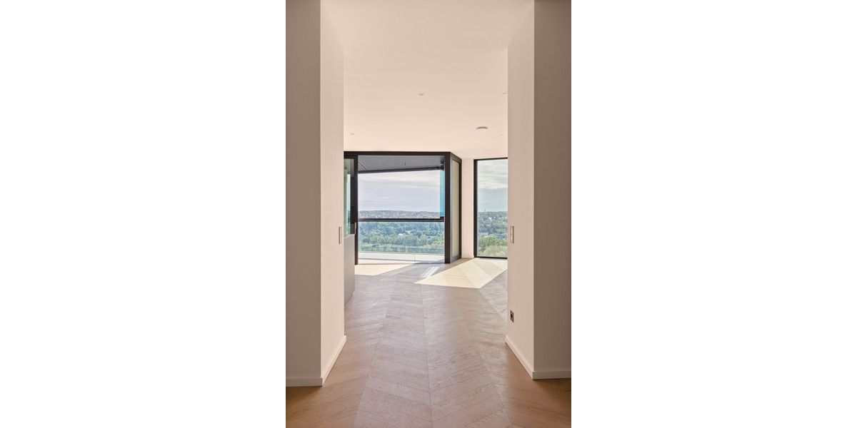 Etagenwohnung Frankfurt am Main Ostend - 3 Zimmer, 121 m&sup2;, 4.000&euro; | Angebot:24991551