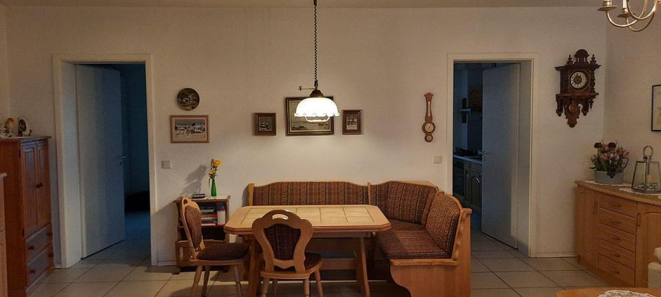 Etagenwohnung Köln Rodenkirchen - 2 Zimmer, 69 m&sup2;, 985&euro; | Angebot:23274444