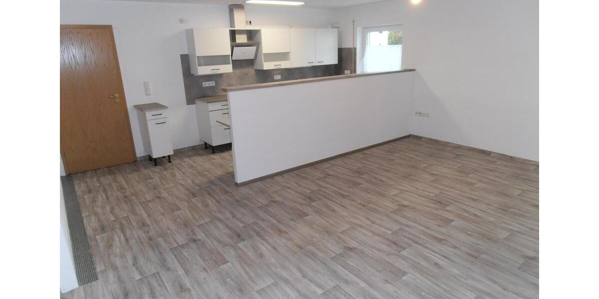 Etagenwohnung Tröstau - 3 Zimmer, 77 m&sup2;, 550&euro; | Angebot:24678395