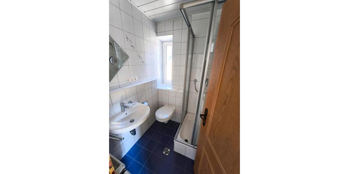 Etagenwohnung Burgoberbach - 1 Zimmer, 20 m&sup2;, 400&euro; | Angebot:26196407