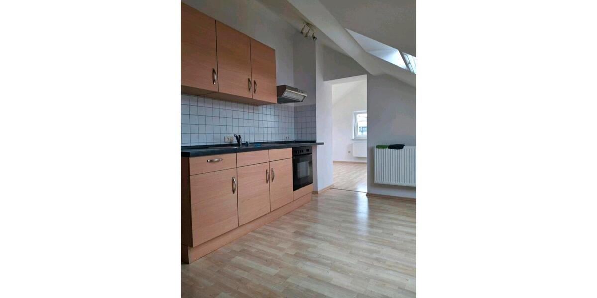 Dachgeschoßwohnung Naila - 1 Zimmer, 32 m&sup2;, 350&euro; | Angebot:25837729
