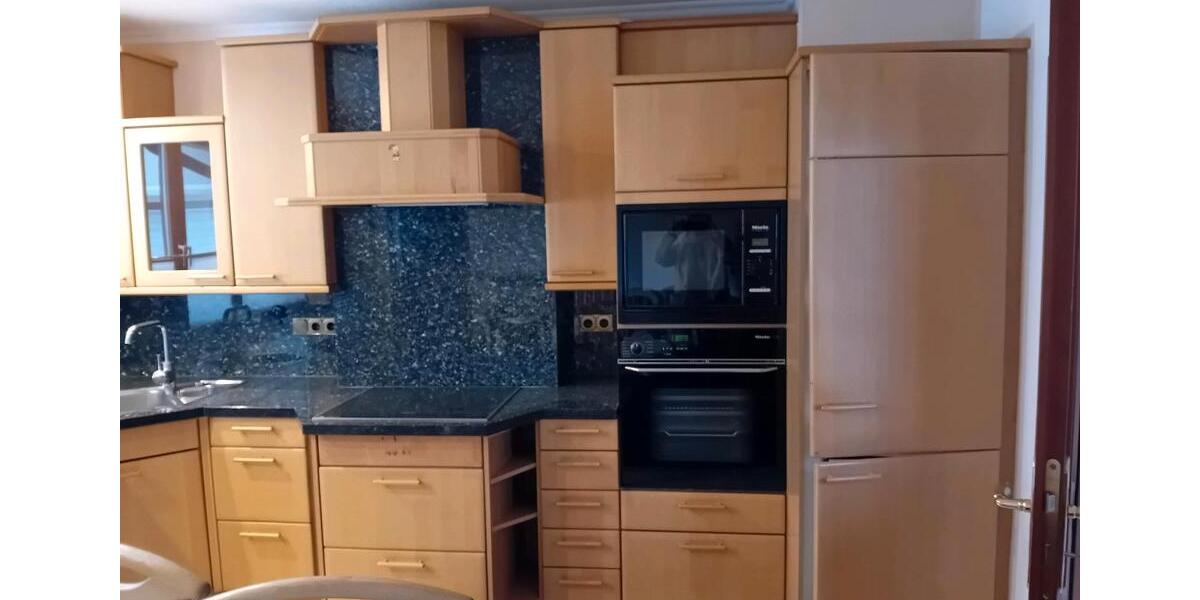 Etagenwohnung Neukirchen - 2 Zimmer, 98 m&sup2;, 800&euro; | Angebot:24075656