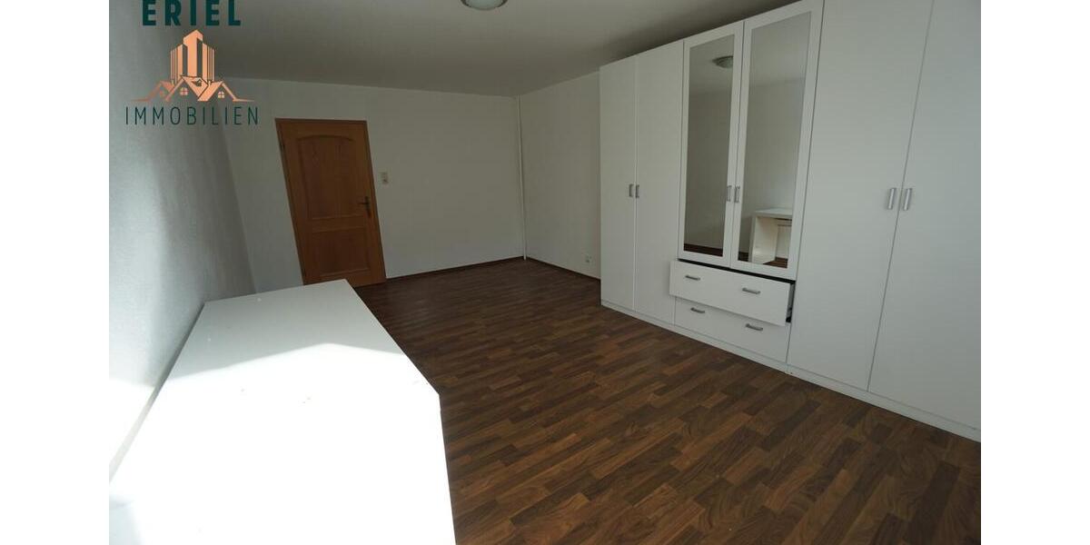 Etagenwohnung Aurich - 5 Zimmer, 125 m&sup2;, 950&euro; | Angebot:26480938