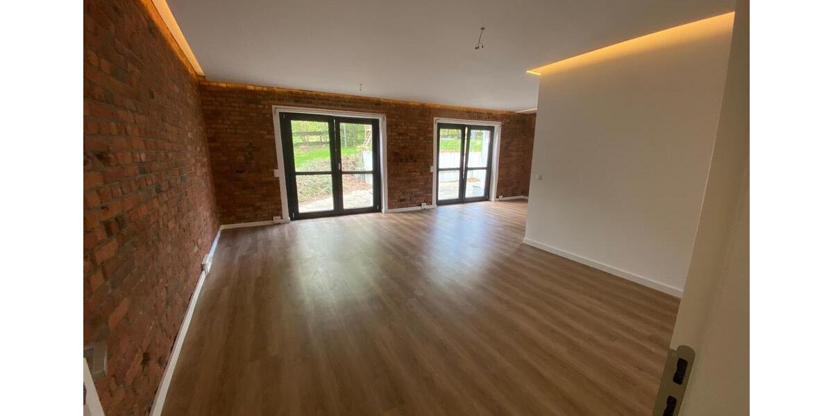 Terrassenwohnung Treuen - 4 Zimmer, 175 m&sup2;, 1.750&euro; | Angebot:25991296