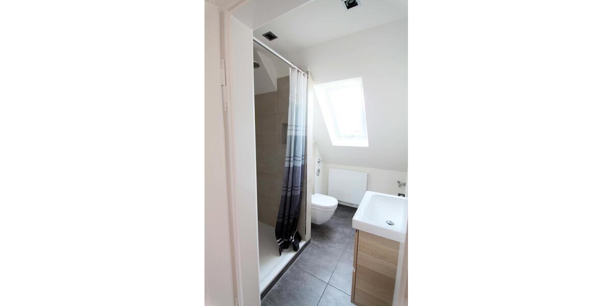 Dachgeschoßwohnung Worms Westliche Vororte - 2 Zimmer, 72 m&sup2;, 720&euro; | Angebot:26503643