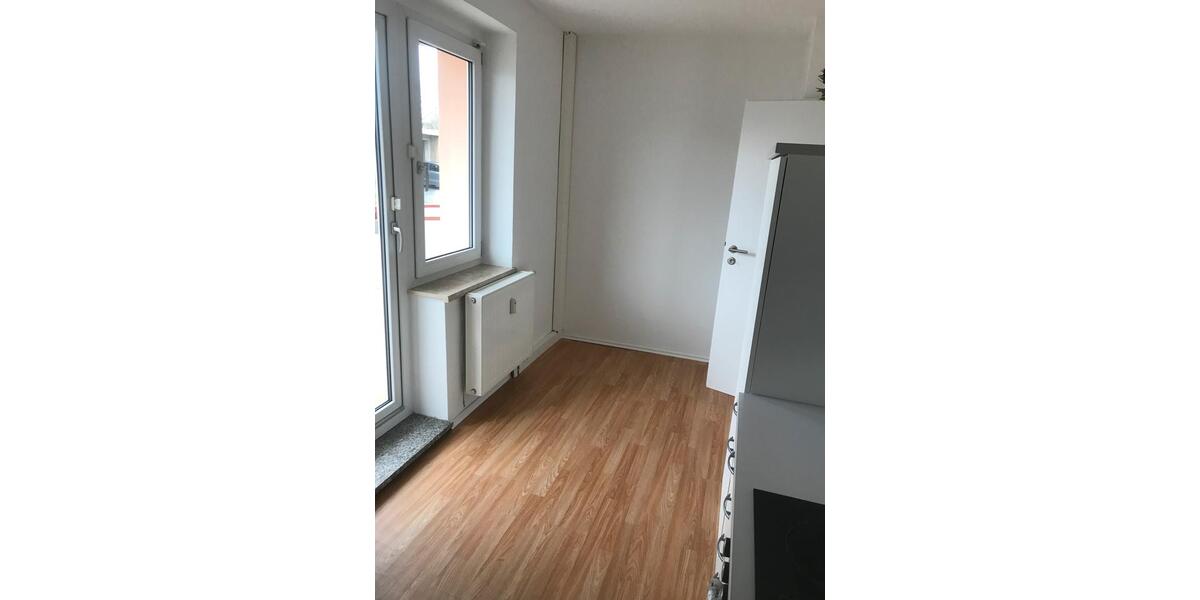 Erdgeschoßwohnung Lichtenstein (Sachsen) - 3 Zimmer, 57 m&sup2;, 390&euro; | Angebot:25044579