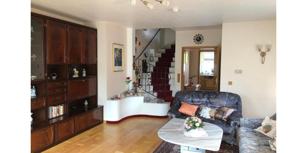 Etagenwohnung Trittau - 3 Zimmer, 90 m&sup2;, 80&euro; | Angebot:26522534
