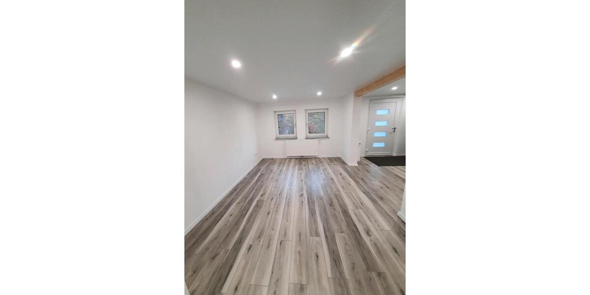 Einfamilienhaus zu vermieten . Alleinlage . 4 zimmer