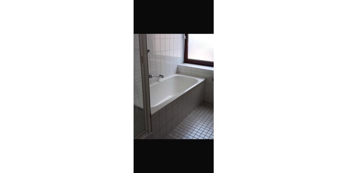 Etagenwohnung Uelzen - 1 Zimmer, 65 m&sup2;, 430&euro; | Angebot:25591961