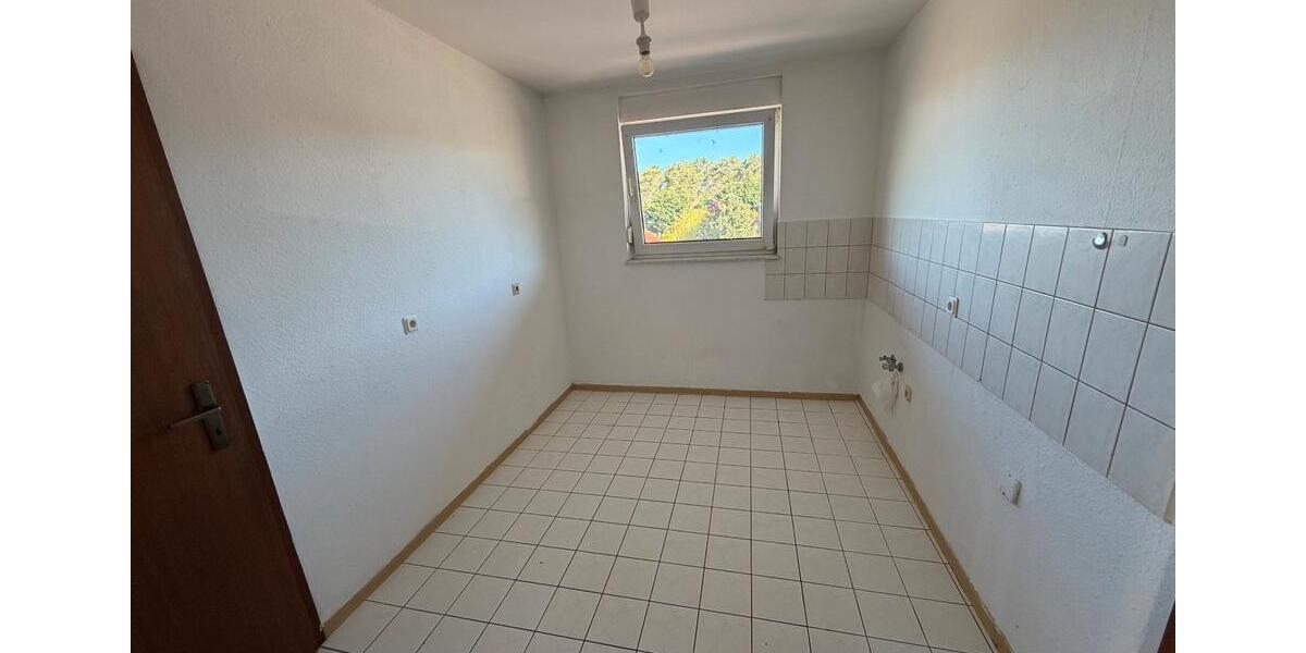 Etagenwohnung Zerbst (Anhalt) Leps - 2 Zimmer, 65 m&sup2;, 295&euro; | Angebot:26459504