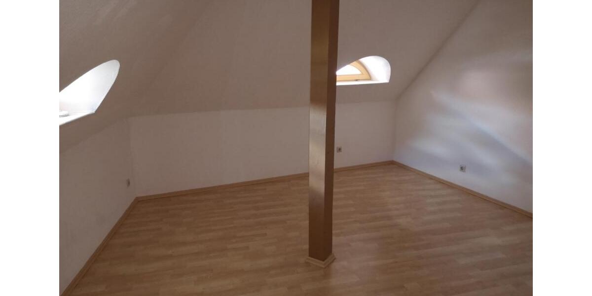 Maisonettenwohnung Querfurt - 3 Zimmer, 82 m&sup2;, 550&euro; | Angebot:22353747