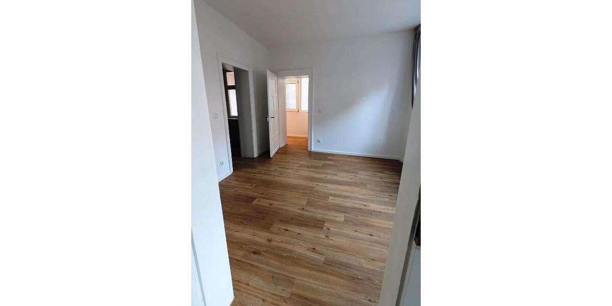 Etagenwohnung Landshut - 3 Zimmer, 78 m&sup2;, 1.210&euro; | Angebot:26014397