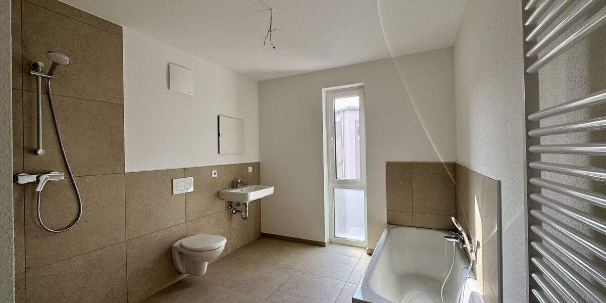 Etagenwohnung Kaiserslautern Innenstadt - 3 Zimmer, 99 m&sup2;, 1.300&euro; | Angebot:25741302