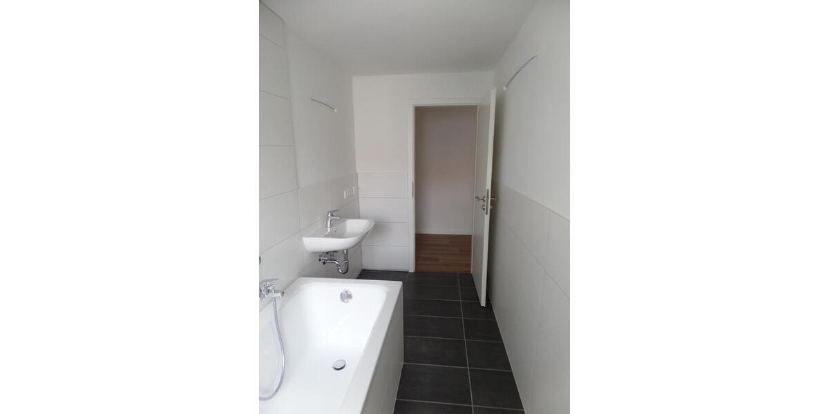 Etagenwohnung Görlitz - 4 Zimmer, 84 m&sup2;, 550&euro; | Angebot:26035925