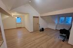 Dachgeschoßwohnung Altenstadt an der Waldnaab - 3 Zimmer, 70 m&sup2;, 600&euro; | Angebot:26459633