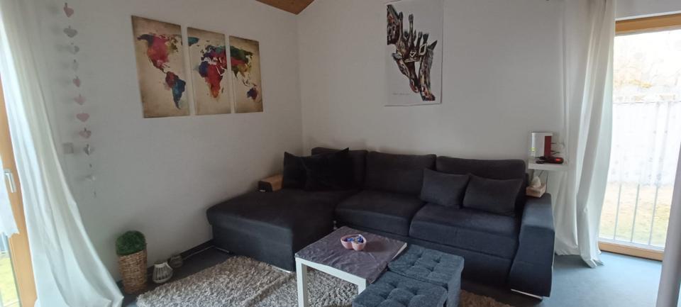 Dachgeschoßwohnung mit Galerie in DHH zu vermieten