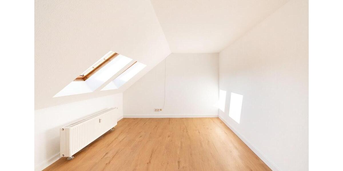 Dachgeschoßwohnung Pulsnitz - 4 Zimmer, 93 m&sup2;, 850&euro; | Angebot:23571123
