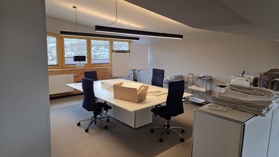 Gewerbeobjekt Burgheim - 1.000&euro; | Angebot:25180509