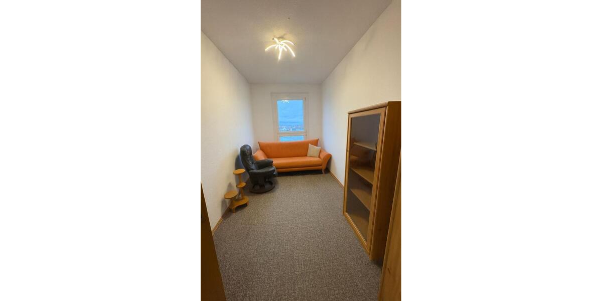 Etagenwohnung Neubrandenburg - 4 Zimmer, 80 m&sup2;, 640&euro; | Angebot:23971442