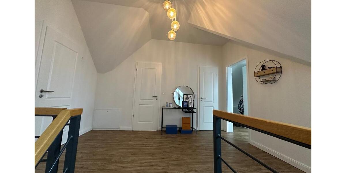 Maisonette-Whg. 138 qm in Zeven m. EBK, Loggia u. Carport 4 zimmer