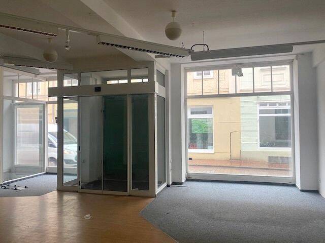 Gewerbeobjekt Güstrow - 4 Zimmer, 1.500&euro; | Angebot:25745739