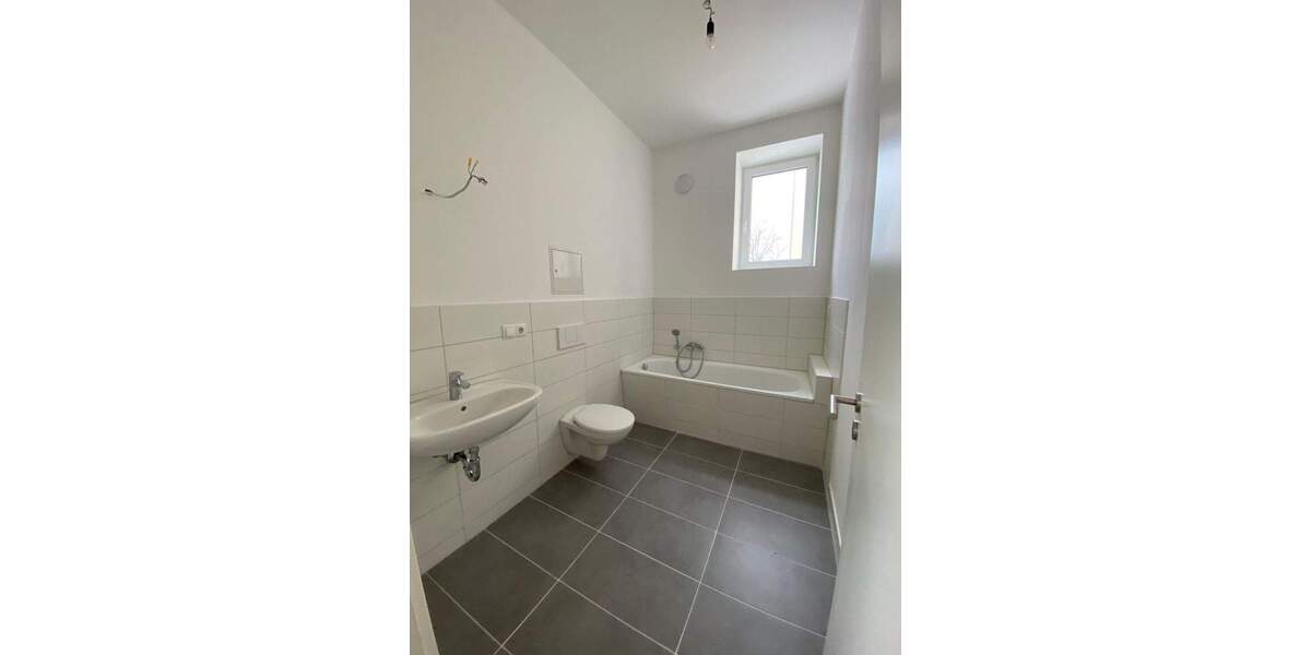 Etagenwohnung Stralsund Tribseer - 5 Zimmer, 106 m&sup2;, 1.010&euro; | Angebot:25037933