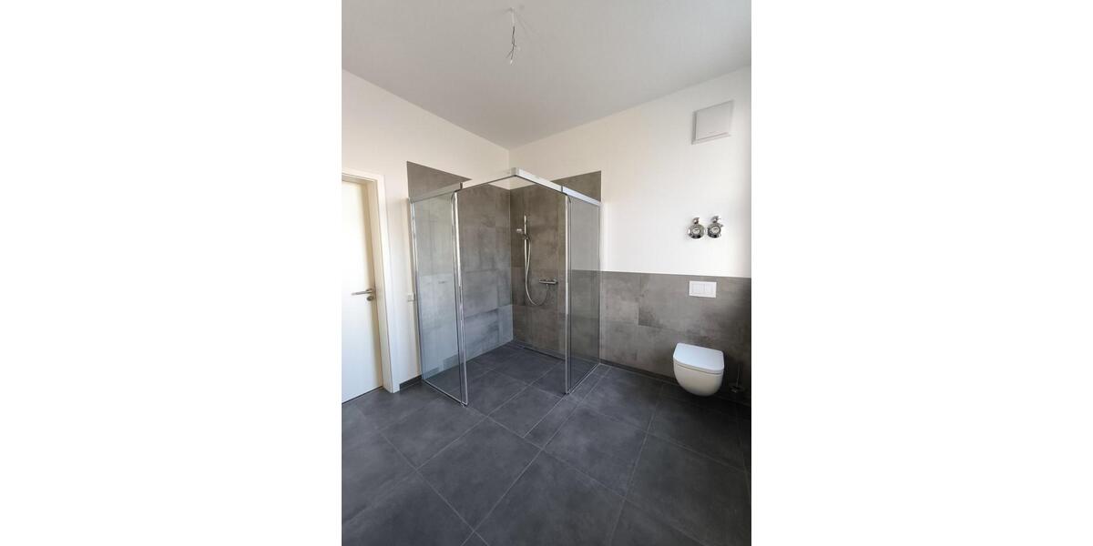 Erdgeschoßwohnung Burg - 2 Zimmer, 97 m&sup2;, 875&euro; | Angebot:20971040